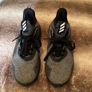 Adidas AlphaBounce Black Textured Tennis Shoe Running Workout Shoes